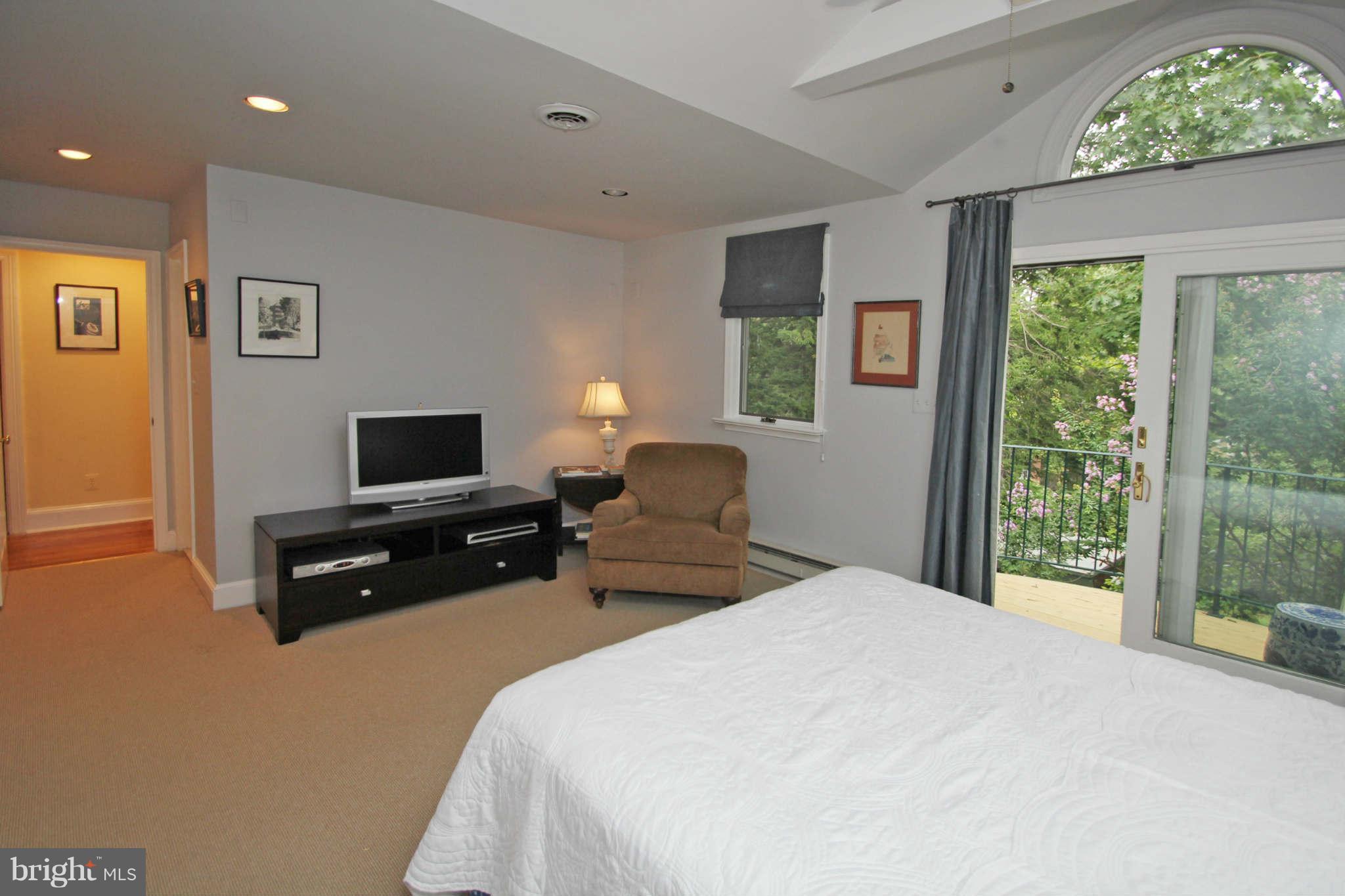 612 Greenbrier Drive Silver Spring, MD 20910 - Photo 17 of 30 Bedroom (Master)