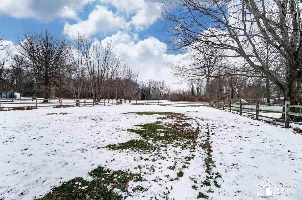 6902 Summerfield Road Temperance, MI 48182 - Photo 7 of 37