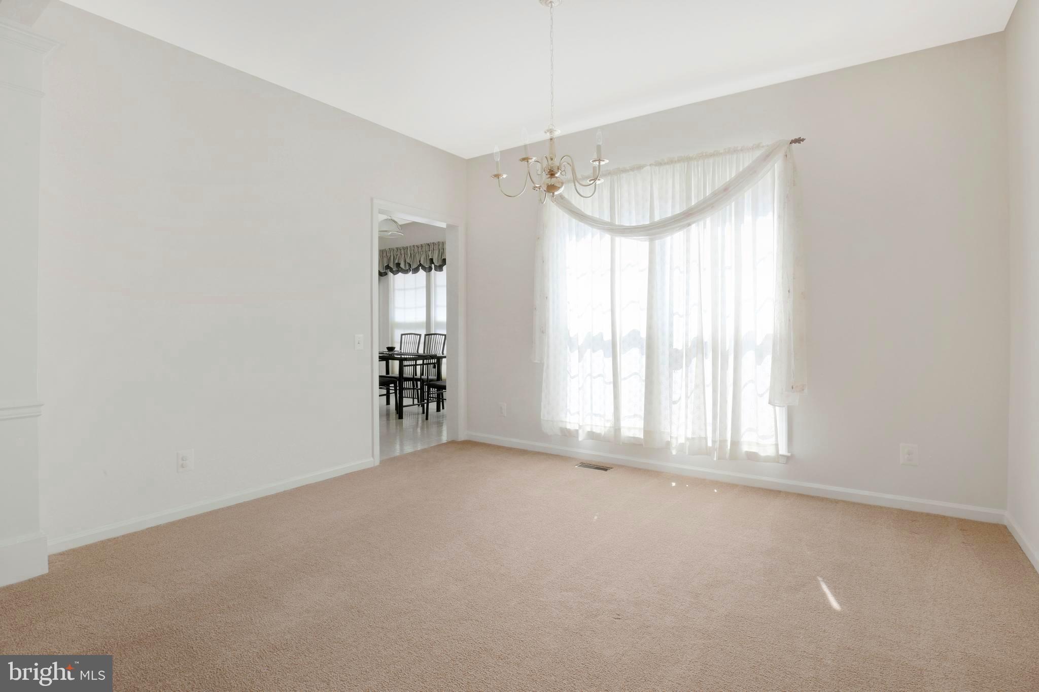 12351 Brown Fox Way Reston, VA 20191 - Photo 6 of 33 Formal Dining
