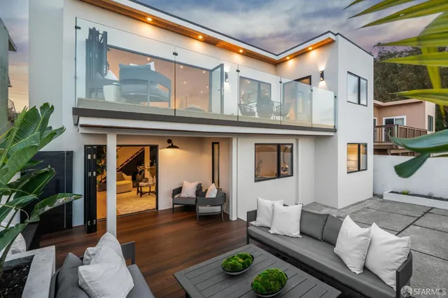 $2,495,000 | 11 Sherwood Court, San Francisco, CA 94127