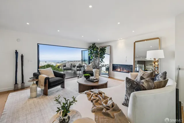 $2,495,000 | 11 Sherwood Court, San Francisco, CA 94127