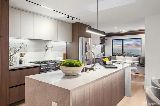 $2,495,000 | 11 Sherwood Court, San Francisco, CA 94127