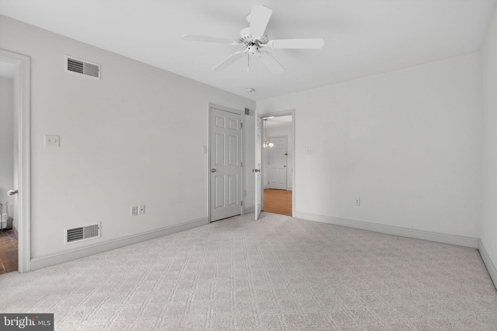 407 Cobblestone Lane Lancaster, PA 17601 - Photo 19 of 35