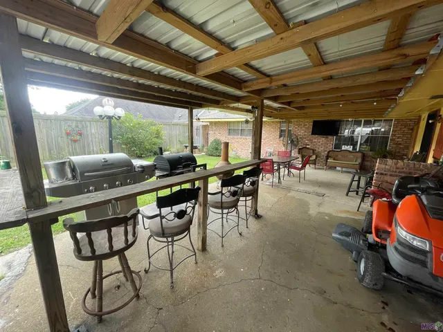 $260,000 | 3738 Redlands Drive, Baton Rouge, LA 70814