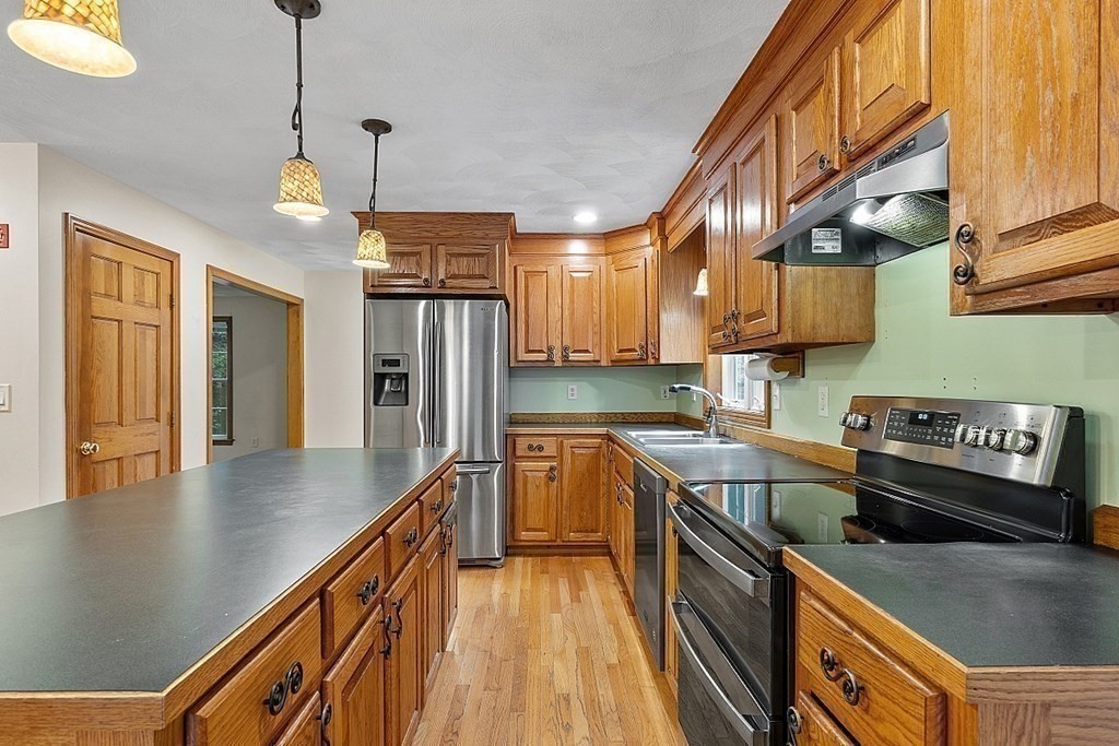 6 Century Way Dunstable, MA 01827 - Photo 11 of 37 Gallery Image 11