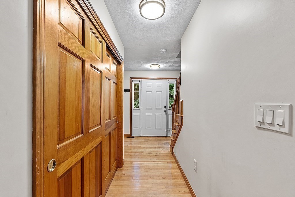 6 Century Way Dunstable, MA 01827 - Photo 5 of 37 Gallery Image 5