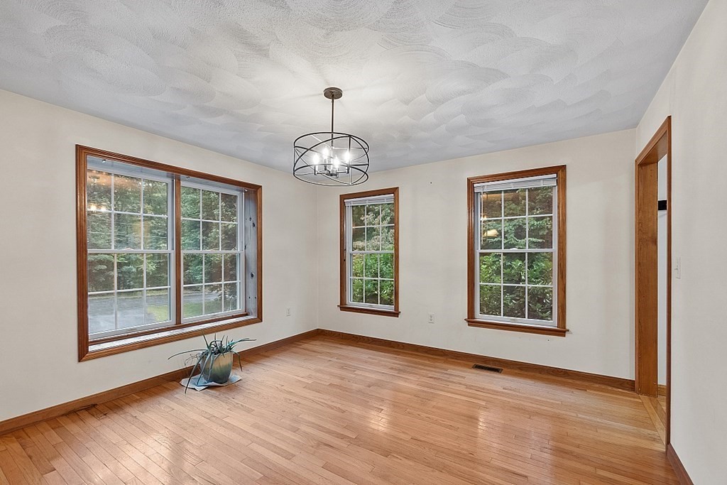 6 Century Way Dunstable, MA 01827 - Photo 7 of 37 Gallery Image 7