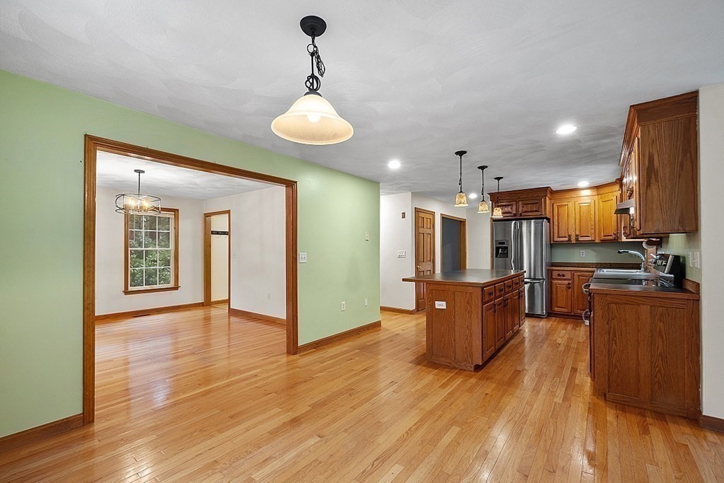 6 Century Way Dunstable, MA 01827 - Photo 10 of 37 Gallery Image 10