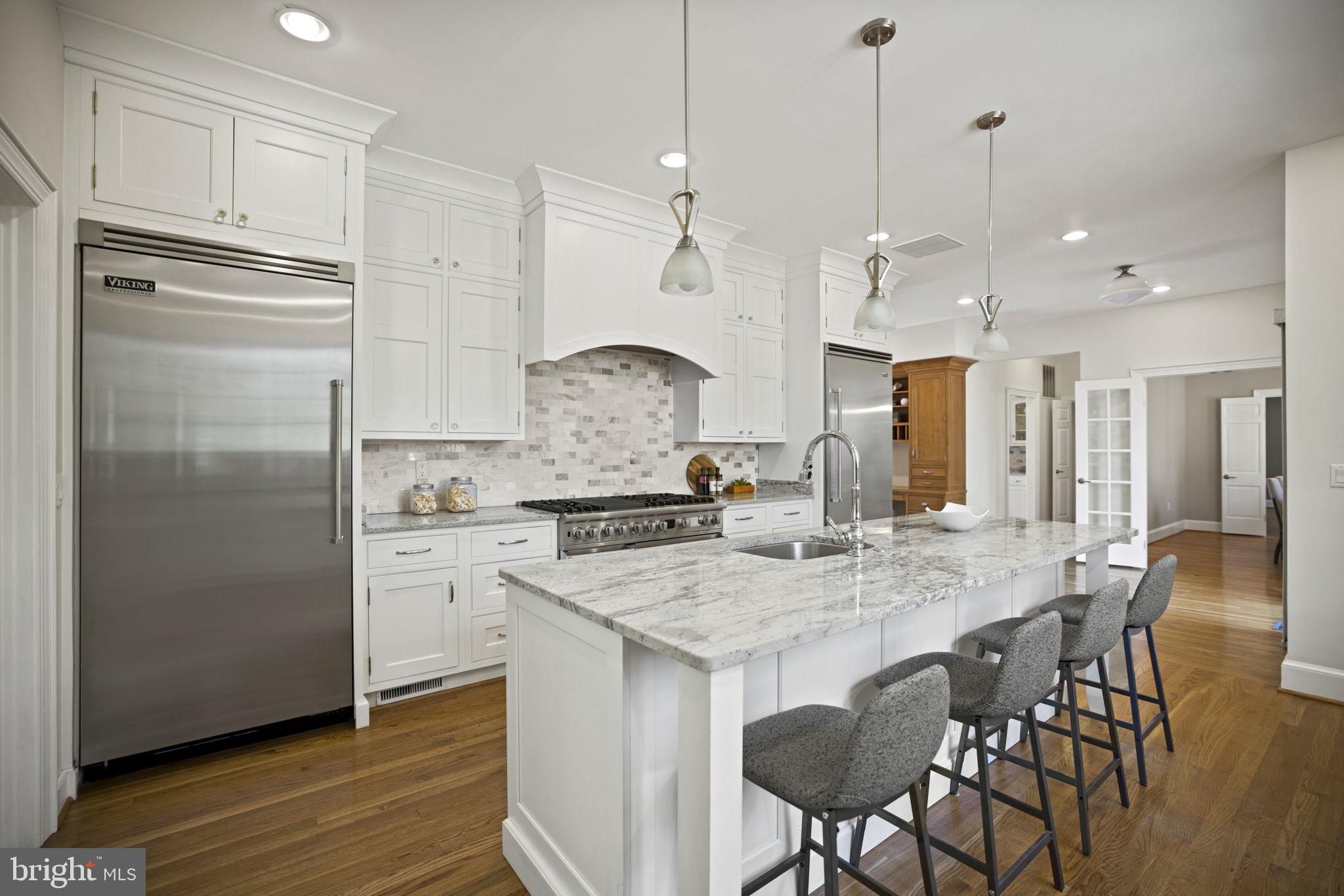 4006 Belle Rive Terrace Alexandria, VA 22309 - Photo 18 of 68 Breakfast Bar