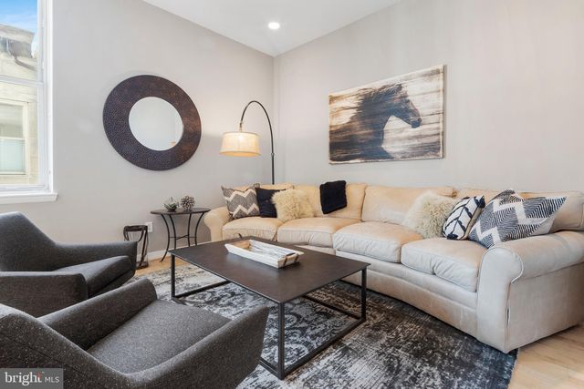 $610,000 | 1600 Arch Street, Unit 1911, Philadelphia, PA 19103