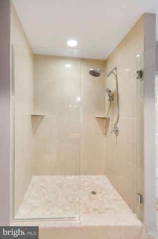 $610,000 | 1600 Arch Street, Unit 1911, Philadelphia, PA 19103