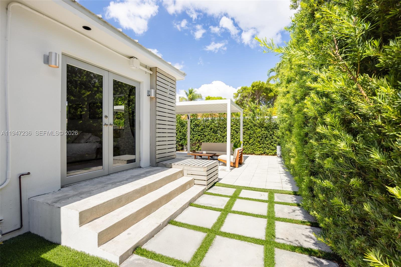 6055 Southwest 38th Street Miami, FL 33155 - Photo 24 of 27