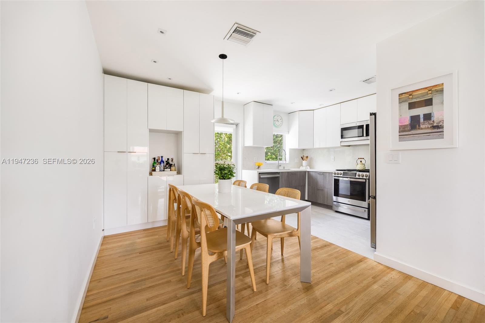 6055 Southwest 38th Street Miami, FL 33155 - Photo 9 of 27