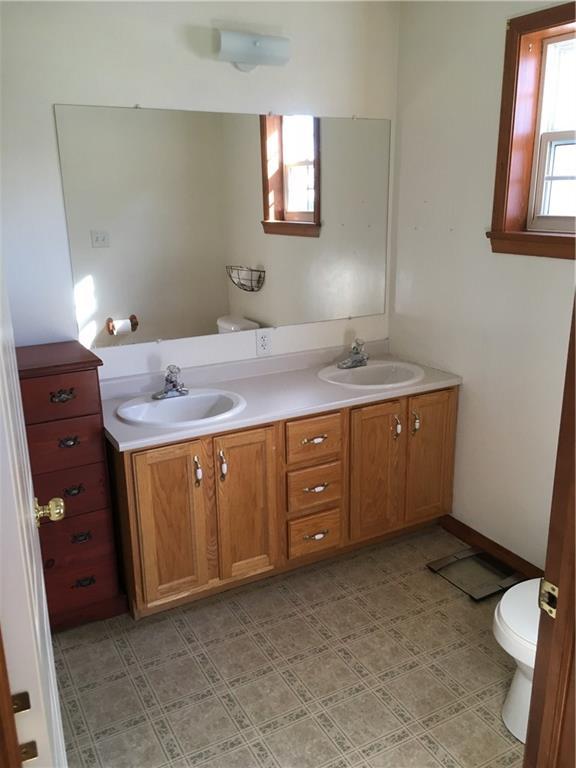 46 Banks Road Belfast, ME 04915 - Photo 10 of 25 Photo