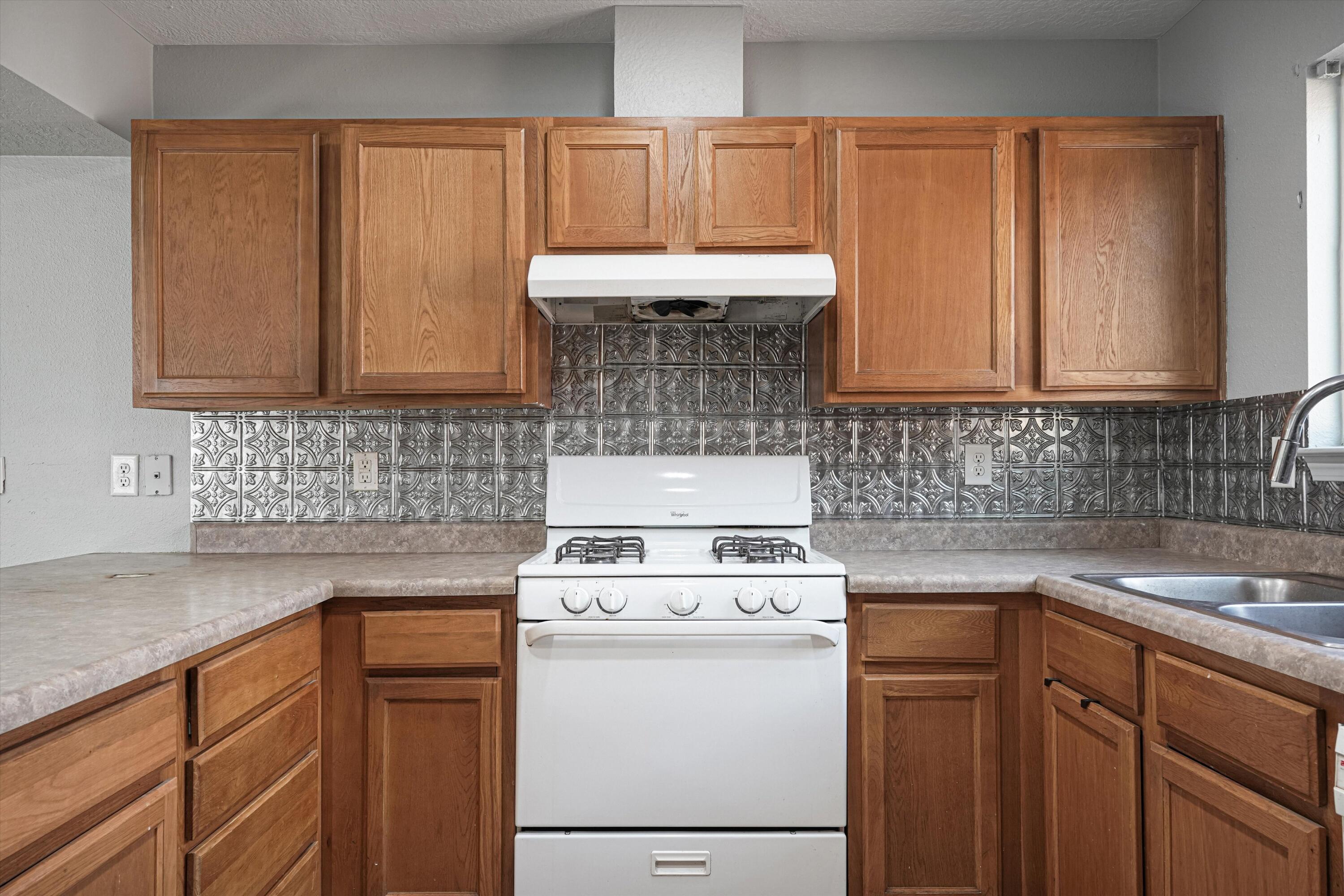 6427 Trujillo Road Southwest Albuquerque, NM 87121 - Photo 10 of 29 Gallery Image 10