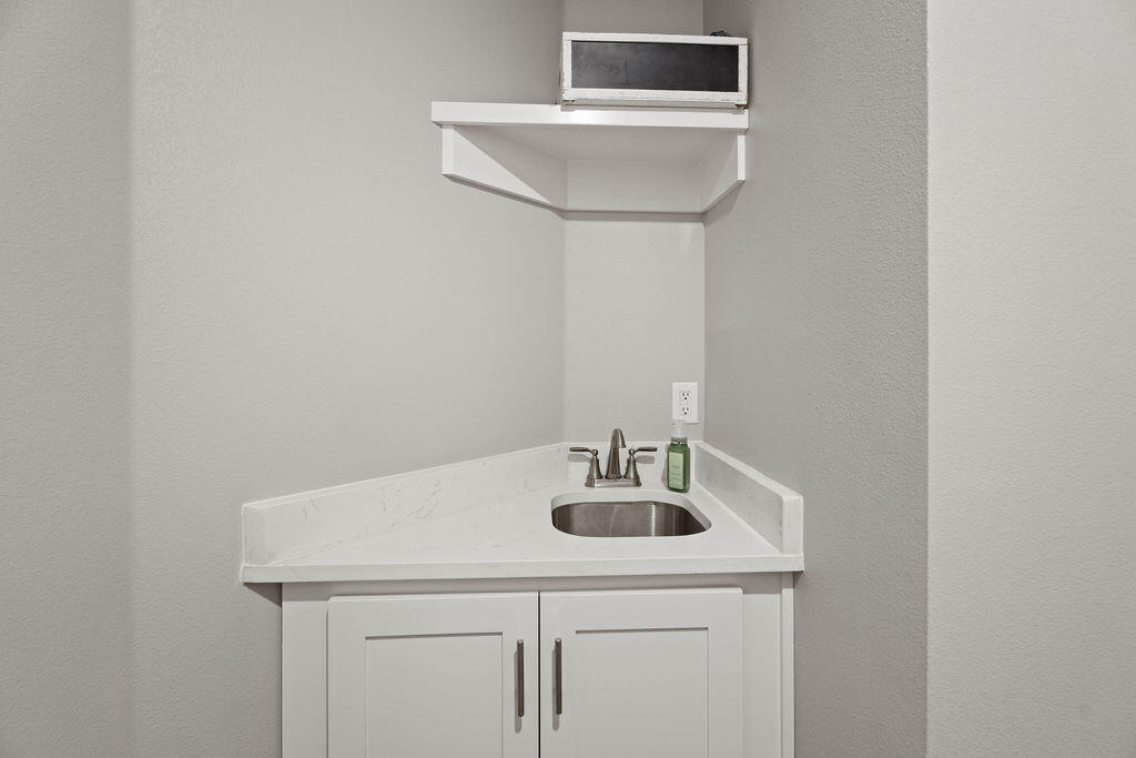 1909 Durham Avenue Wolfforth, TX 79382 - Photo 25 of 28 25