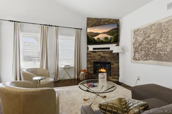 $599,900 | 404 Country Ridge Drive, Camdenton, MO 65020