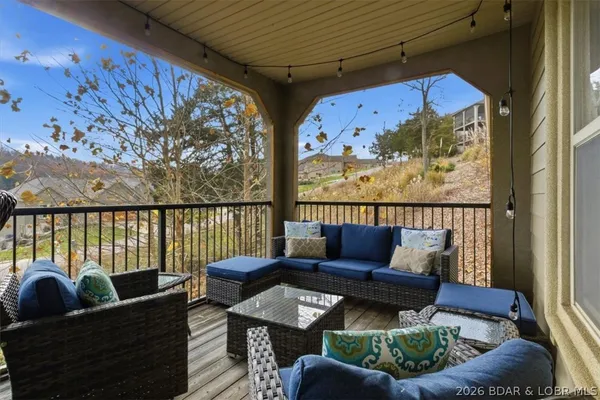 $599,900 | 404 Country Ridge Drive, Camdenton, MO 65020