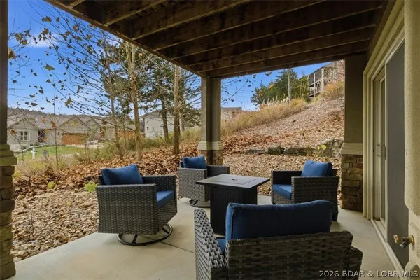 $599,900 | 404 Country Ridge Drive, Camdenton, MO 65020