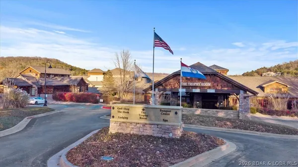 $599,900 | 404 Country Ridge Drive, Camdenton, MO 65020