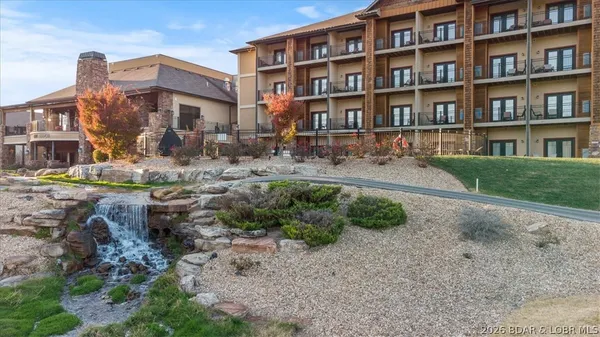 $599,900 | 404 Country Ridge Drive, Camdenton, MO 65020