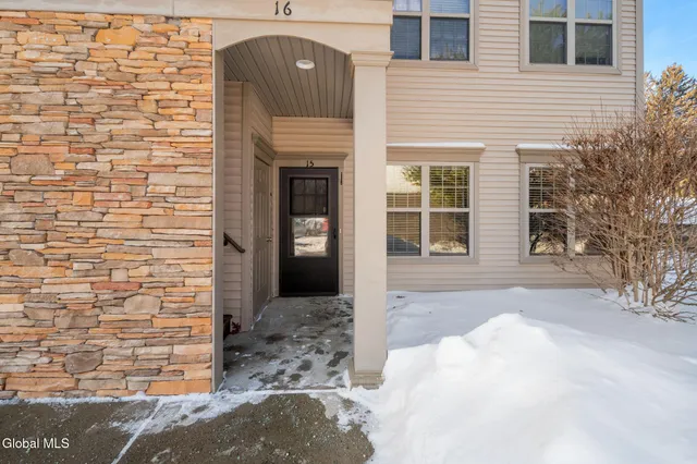 $224,000 | 73 Saratoga Road, Unit 15, Glenville, NY 12302