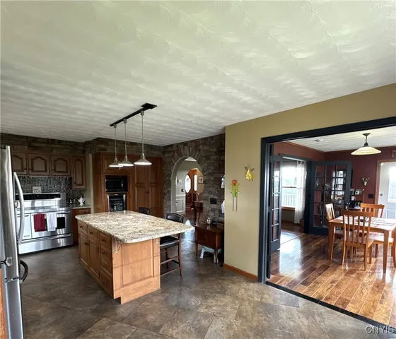 $975,000 | 2076 Hillside Drive, Camden, NY 13316