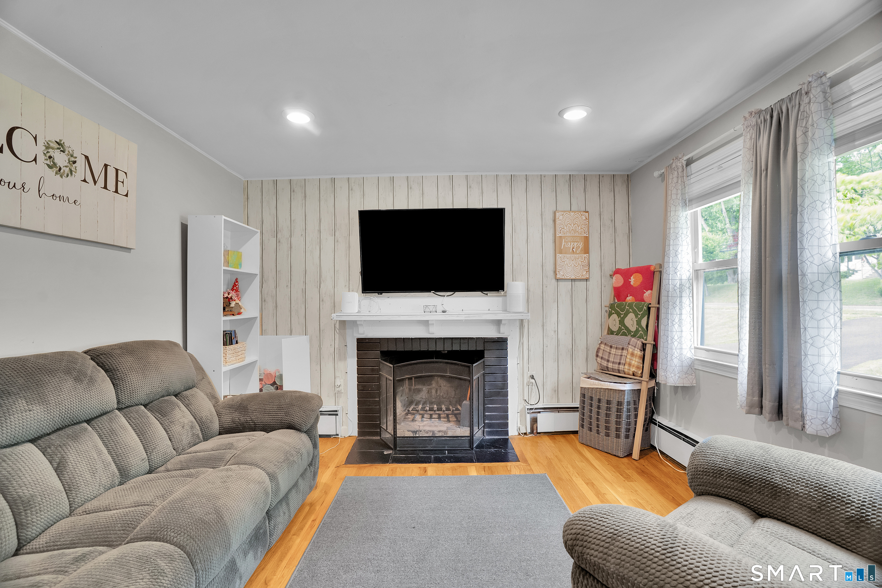 175 Newfield Street Middletown, CT 06457 - Photo 3 of 17