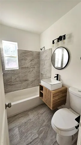 $2,500 | 74 Northwest 31st Street, Unit 2, Miami, FL 33127