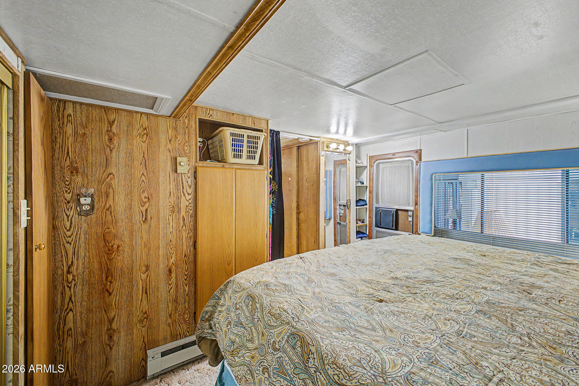 524 Douglas Road Mesa, AZ 85205 - Photo 12 of 17 12-Douglas