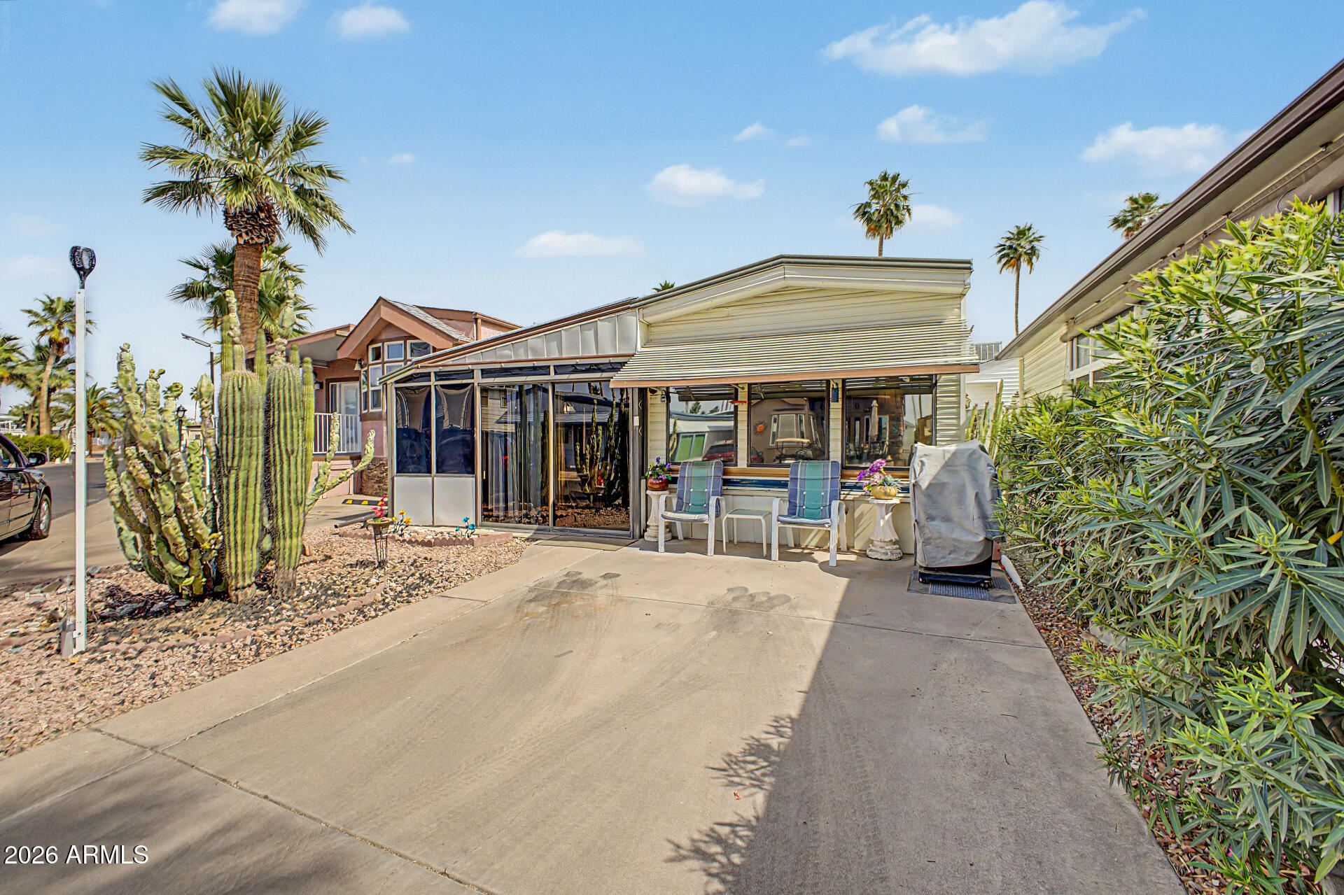 524 Douglas Road Mesa, AZ 85205 - Photo 2 of 17 02-Douglas