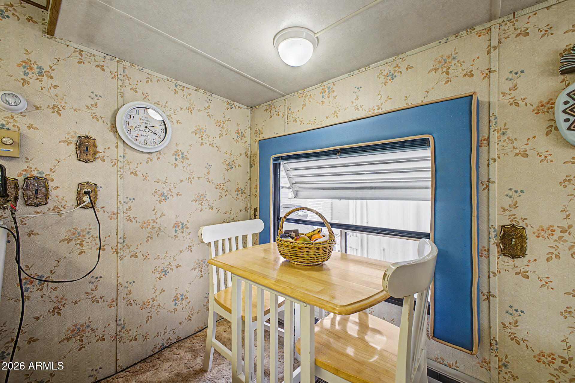 524 Douglas Road Mesa, AZ 85205 - Photo 10 of 17 10-Douglas