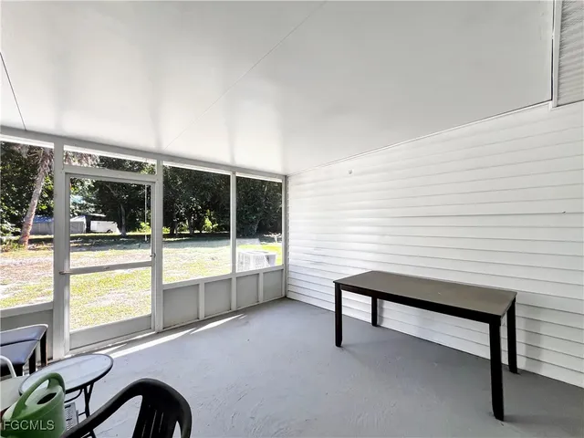 $899 | 15206 Stringfellow Road, Unit 3, Bokeelia, FL 33922