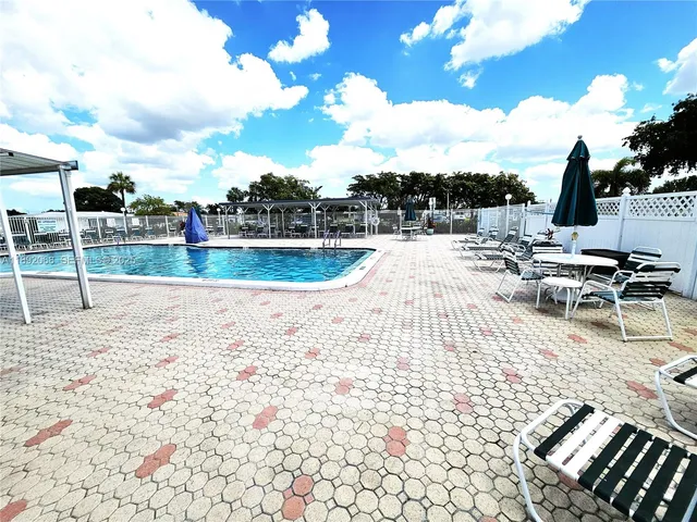 $2,000 | 1040 Northwest 73rd Terrace, Margate, FL 33063