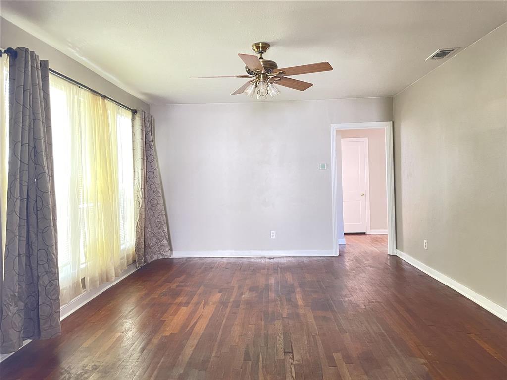 3718 Yale Street Lake Charles, LA 70607 - Photo 2 of 9