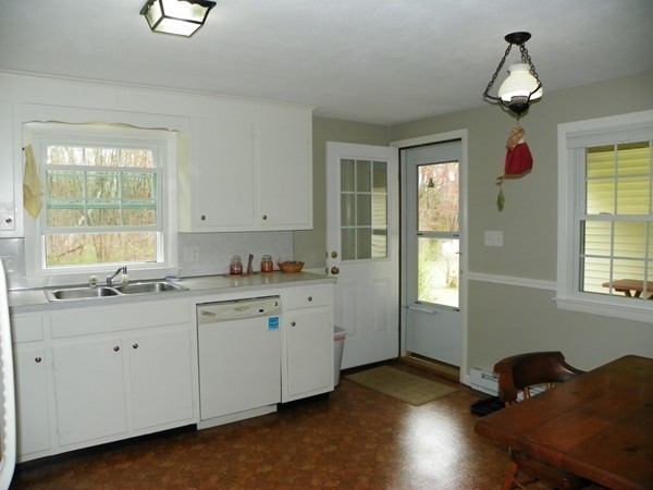50 Butternut Hollow Road West Springfield, MA 01089 - Photo 9 of 21 Gallery Image 9