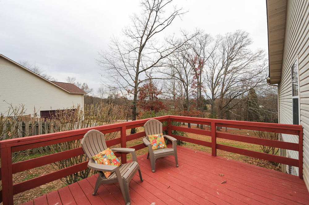 418 Hopewell Road Maryville, TN 37801 - Photo 20 of 26 Side Deck