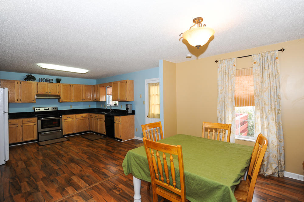 418 Hopewell Road Maryville, TN 37801 - Photo 7 of 26 Dining and Kitchen