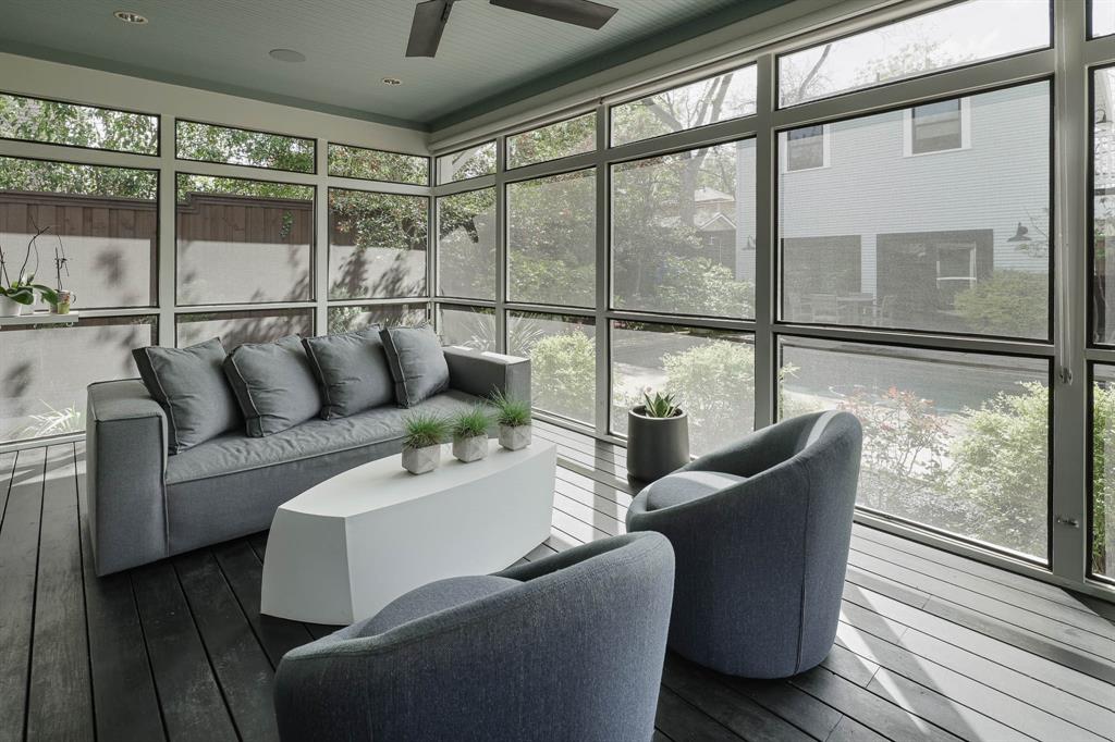 319 North Edgefield Avenue Dallas, TX 75208 - Photo 26 of 40