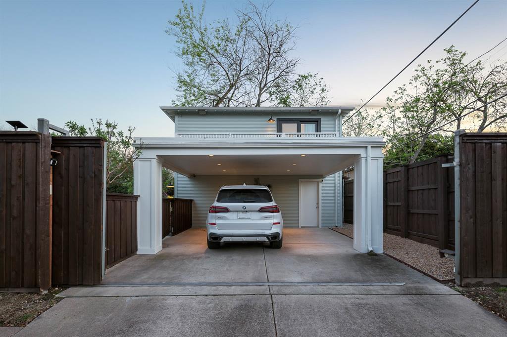 319 North Edgefield Avenue Dallas, TX 75208 - Photo 37 of 40