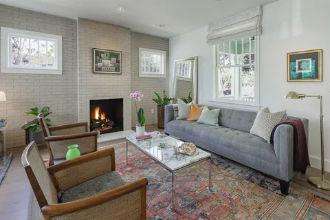 $1,189,000 | 319 North Edgefield Avenue, Dallas, TX 75208