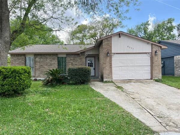 $189,900 | 6231 Hollow Pines Drive, Houston, TX 77049