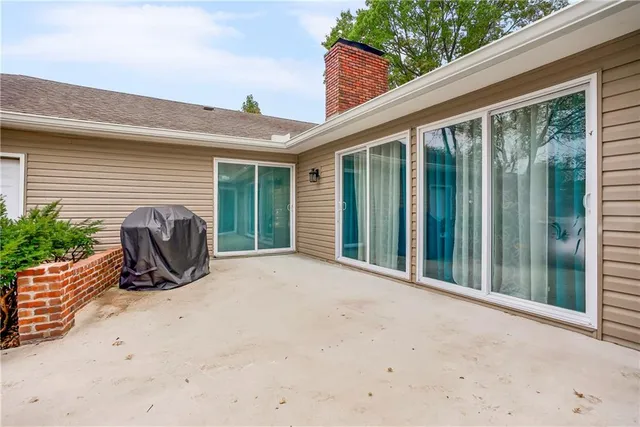 $549,000 | 8641 Broadmoor Street, Overland Park, KS 66212