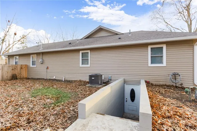 $540,000 | 8641 Broadmoor Street, Overland Park, KS 66212