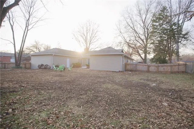 $540,000 | 8641 Broadmoor Street, Overland Park, KS 66212