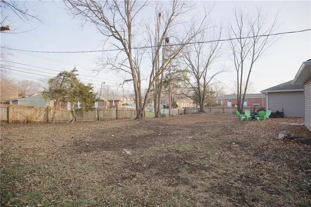 $540,000 | 8641 Broadmoor Street, Overland Park, KS 66212