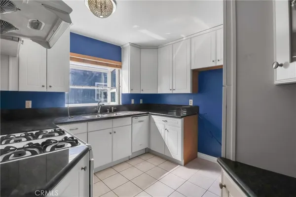 $650,000 | 259 North Holliston Avenue, Unit 1, Pasadena, CA 91106