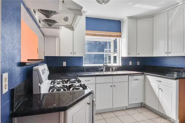 $650,000 | 259 North Holliston Avenue, Unit 1, Pasadena, CA 91106