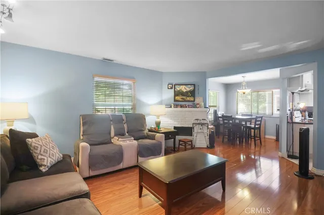 $675,000 | 259 North Holliston Avenue, Unit 1, Pasadena, CA 91106