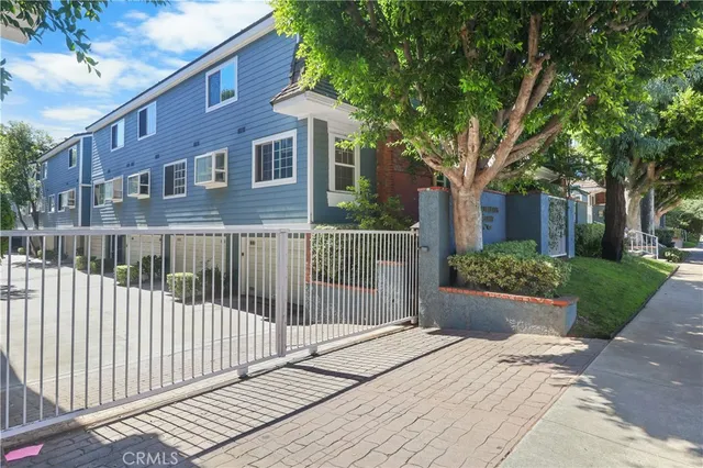 $675,000 | 259 North Holliston Avenue, Unit 1, Pasadena, CA 91106